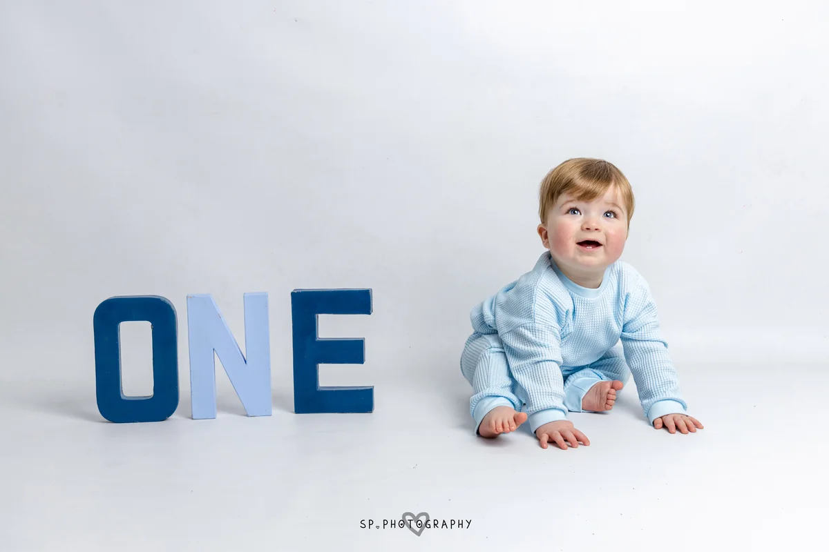 Cake smash photography Hartlepool first birthday