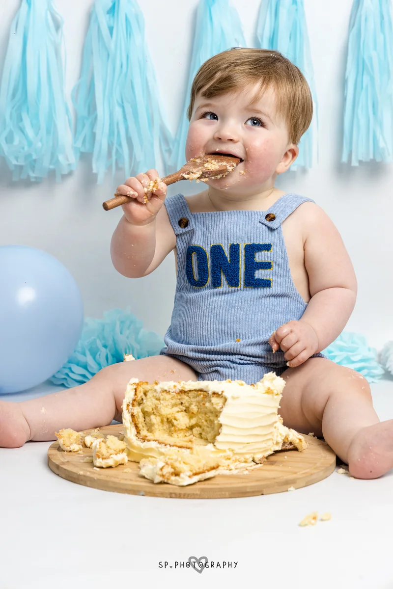 Cake smash photography Hartlepool first birthday